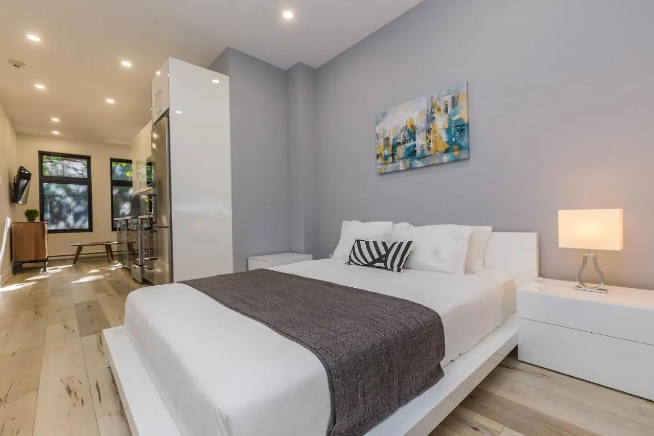 Lofts Du Parc Lahaie Montreal