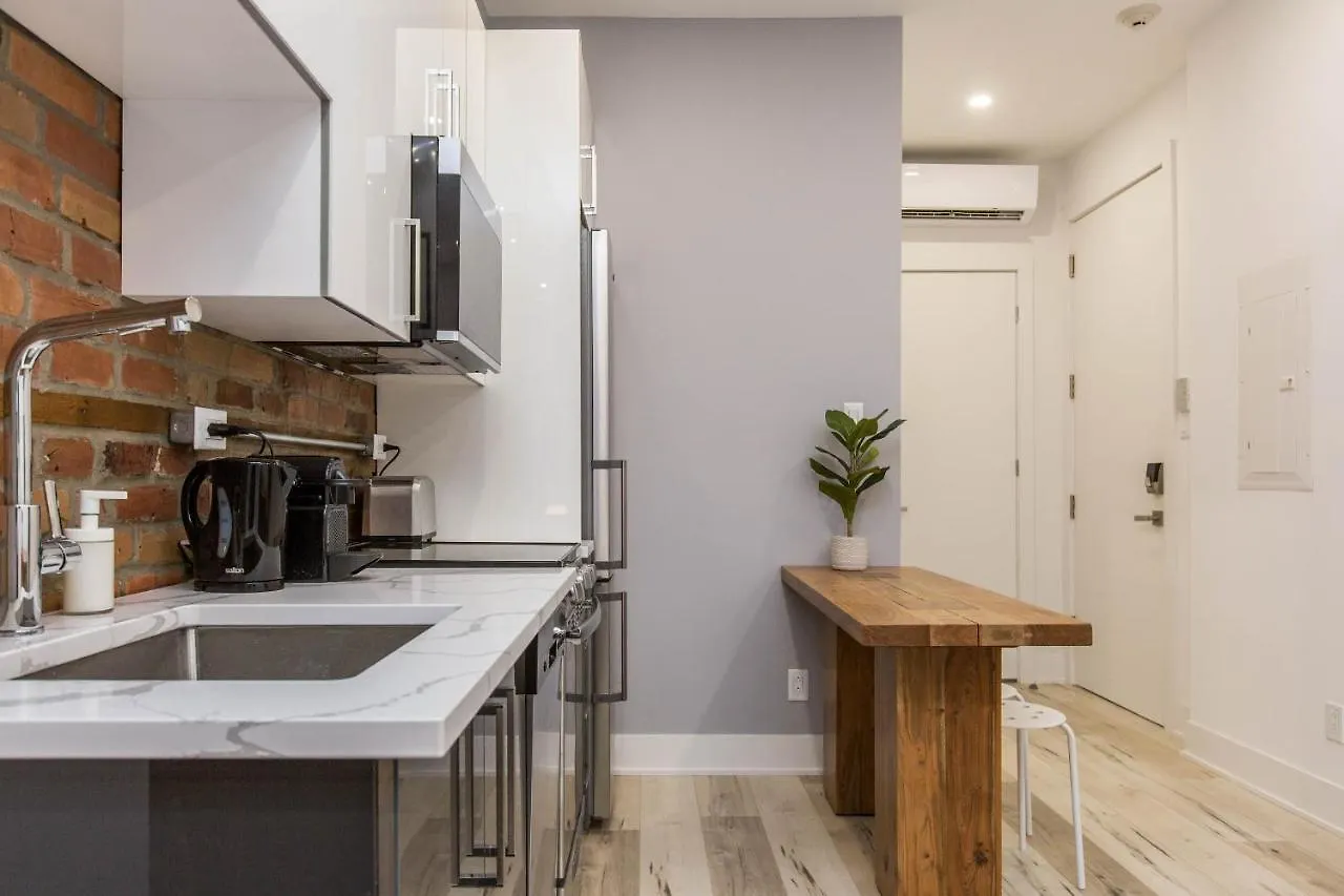 Lofts Du Parc Lahaie Montreal 0*,  Canada