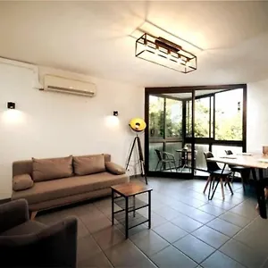 Equipe Climatise 8 Couchages Appartement Marseille