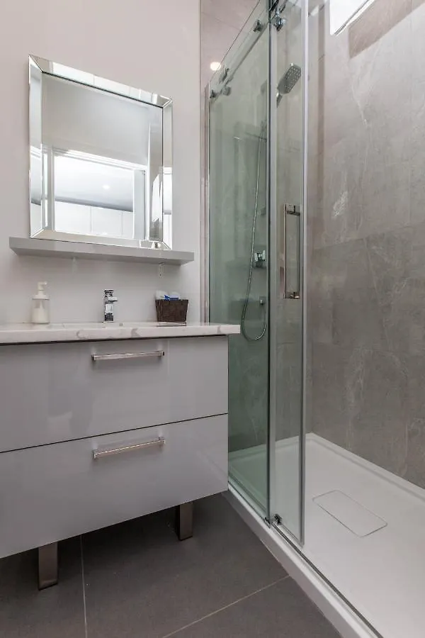 Lofts Du Parc Lahaie 蒙特利尔 0*,